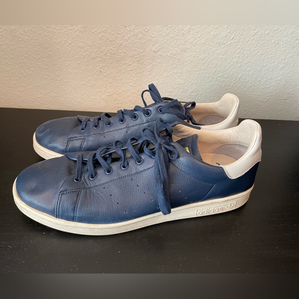 Adidas Stan Smith Blue and White Sneakers Sleek Design